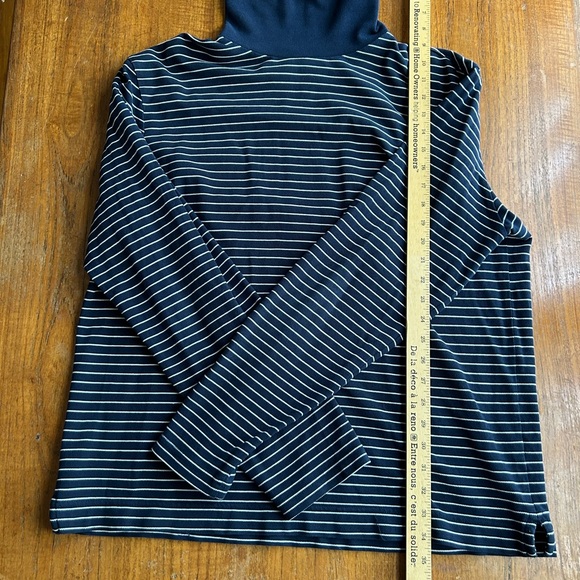 Club Monaco Navy and White Striped Top - Picture 2 of 4